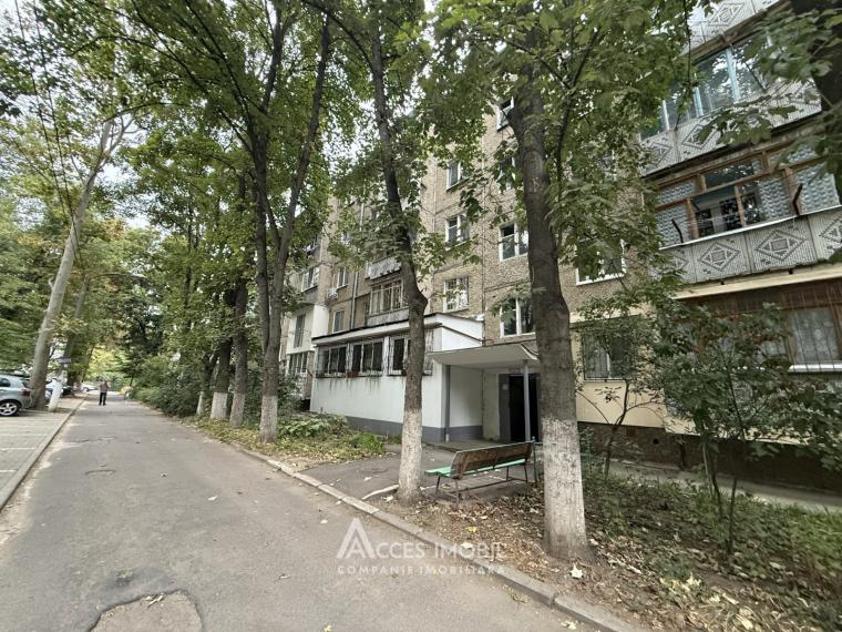 Botanica, str. Hristo Botev, 2 camere. Încălzire autonomă! De mijloc! Debara 14 m²!: 2