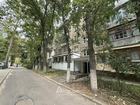 Botanica, str. Hristo Botev, 2 camere. Încălzire autonomă! De mijloc! Debara 14 m²!: 2