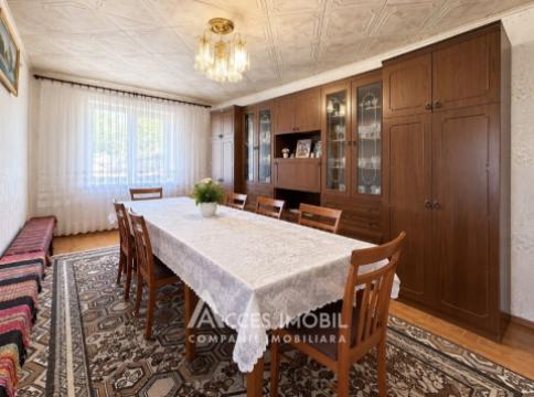 Дом в 2 уровня! Грэтиешть, ул. Друмул Петриканилор, 5+ комнат + гостиная, 120м2 + 14 соток.: 3
