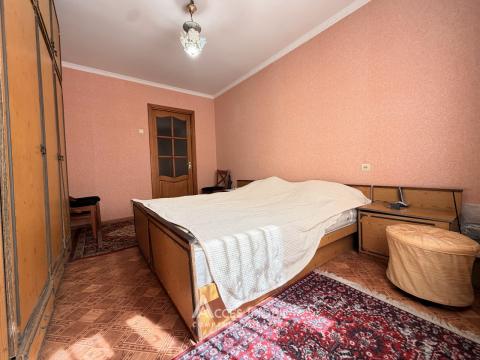 Rent! Râșcani, Florilor Street, 3 rooms + living room. Autonomous heating!: 2