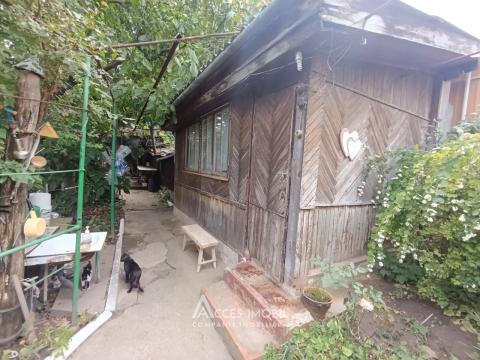 Casă! Strășeni, str. Iurii Gagarin, 3 camere + living, 80m² + 6 ari.: 10