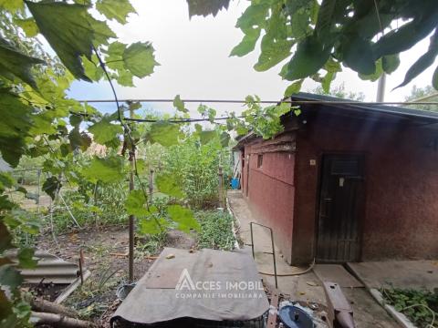Casă! Strășeni, str. Iurii Gagarin, 3 camere + living, 80m² + 6 ari.: 12
