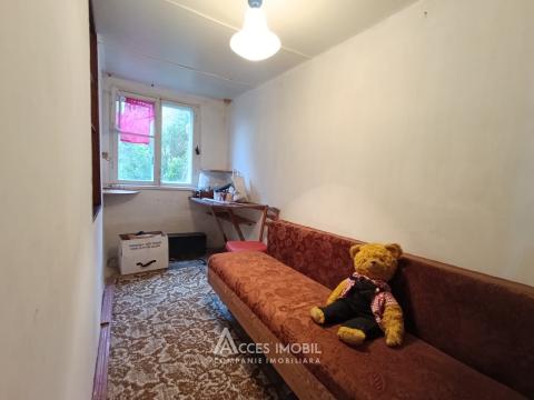 Casă! Strășeni, str. Iurii Gagarin, 3 camere + living, 80m² + 6 ari.: 3
