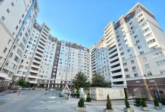 Rent! New Block! Telecentru, Miorița street, 1 room + living room. Eurorepair!: 8