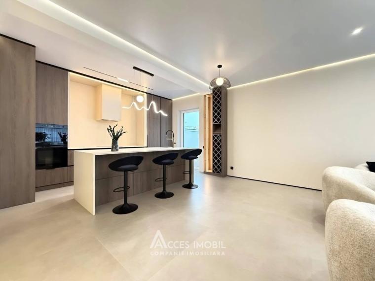 TownHouse în 2 niveluri! Grătiești, str. Prieteniei, 3 camere + living, 220m2 + 2 ari. Euroreparație!: 4