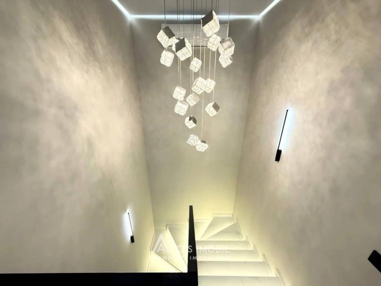 TownHouse în 2 niveluri! Grătiești, str. Prieteniei, 3 camere + living, 220m2 + 2 ari. Euroreparație!: 17