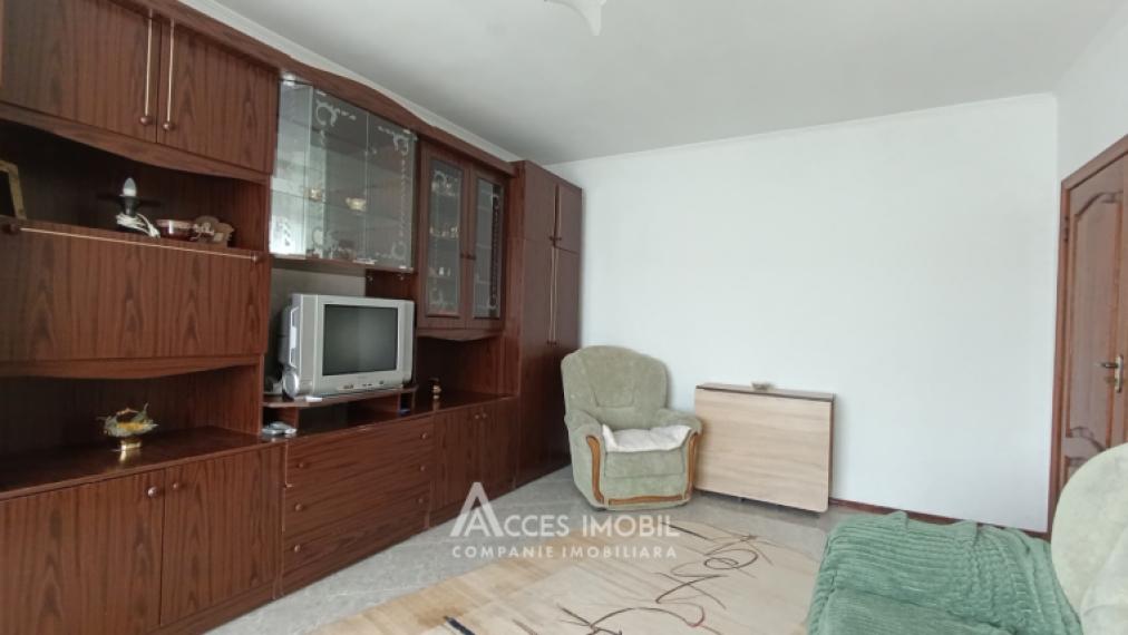 Sculeni, str. Calea Ieșilor, 2 camere.: 2
