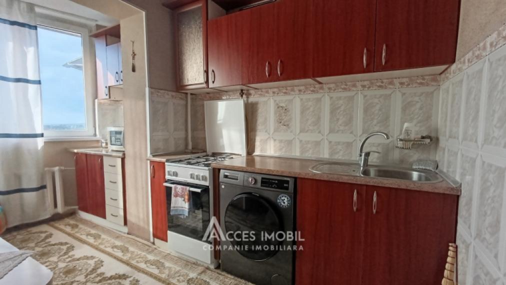 Sculeni, str. Calea Ieșilor, 2 camere.: 5