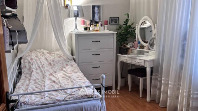 Buiucani, str. Calea Ieșilor, 3 camere + living!: 6