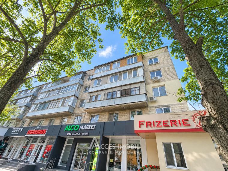 Buiucani, str. Calea Ieșilor, 3 camere + living!: 10