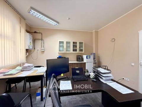 Rent! Commercial space, Rascani, Bogdan Voevod street, 187.5m2! Euro repair!: 15