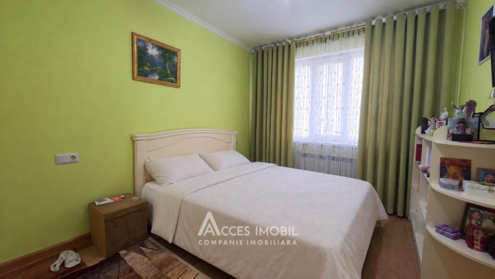 Botanica, bd. Dacia, 3 camere. Seria 143! Localizare de mijloc, bilaterală!: 2