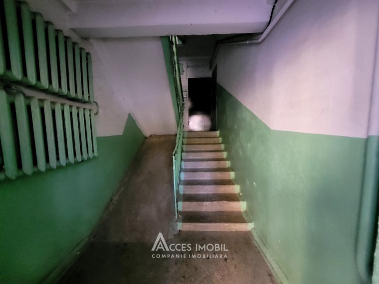 Râșcani, Miron Costin street, 1 room. Czech series!: 10