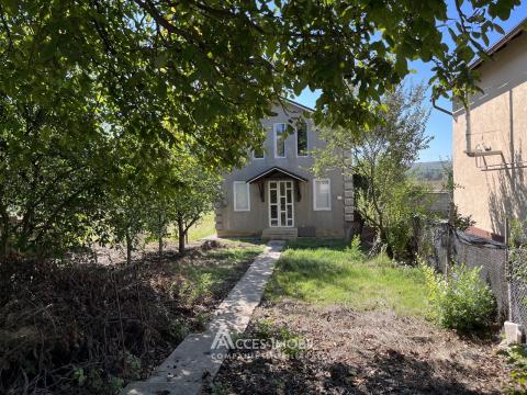 Casă tip cottage în 2 niveluri! Sîngera, str. Ștefan cel Mare și Sfînt, 3 camere + living, 80m² + 3 ari. Reparație medie!: 1