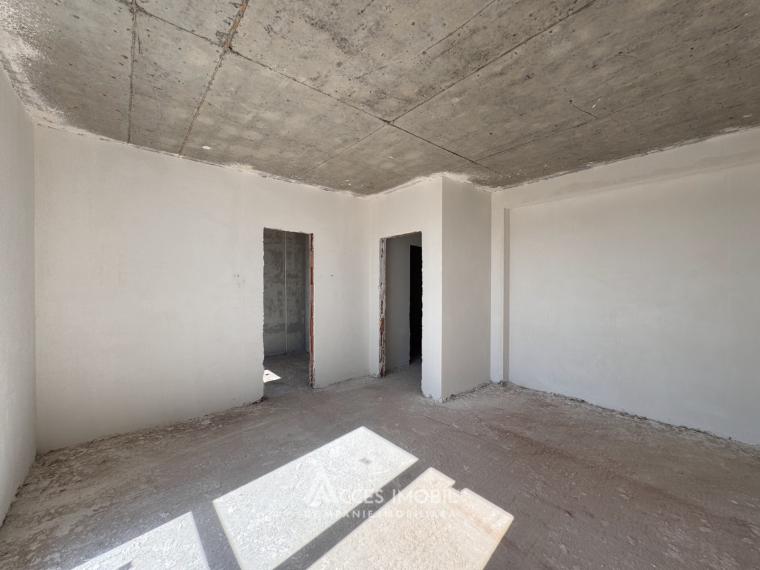 Casă în 2 niveluri! Trușeni, str. Mircea cel Bătrân, 4 camere + living, 175m² + 6 ari. Varianta albă!: 4