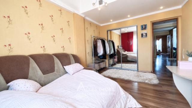 Bloc Nou! Botanica, bd. Decebal, 4 camere + living. De mijloc!: 4