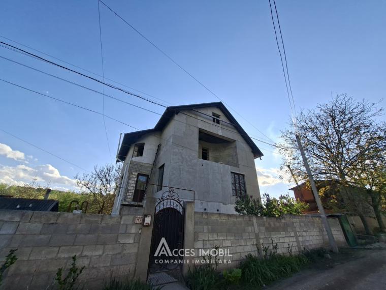 Casă în 3 niveluri! Poșta Veche, str. Podgorenilor, 5 camere + living, 241m² + 2 ari. Varianta albă!: 1