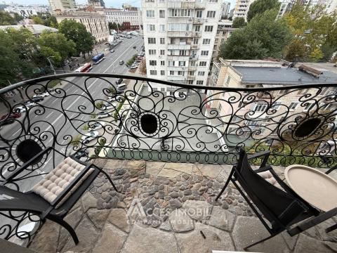 Center, Constantin Negruzzi Boulevard, 2 rooms + living room. Eurorepair!: 16