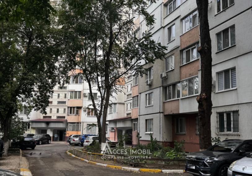 Centru, str. Albișoara, 2 camere. Euroreparație! Seria 143!: 10