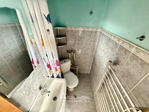 Casă! Ialoveni, sat. Horești, str. Dacia, 3 camere, 100m2 + 13 ari.: 10