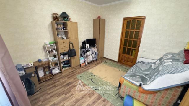 Centru, str. 31 August 1989, 2 camere. Stalinka! Încălzire autonomă!: 4