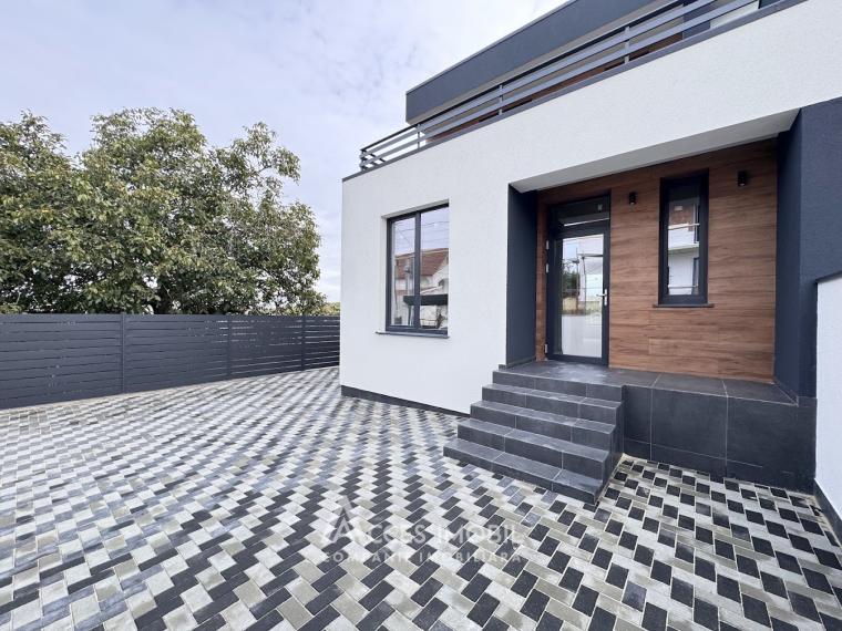 Duplex în 3 niveluri! Durlești, str. Mitropolit Dosoftei, 3 camere + living, 175m2 + 2 ari. Varianta albă!: 1