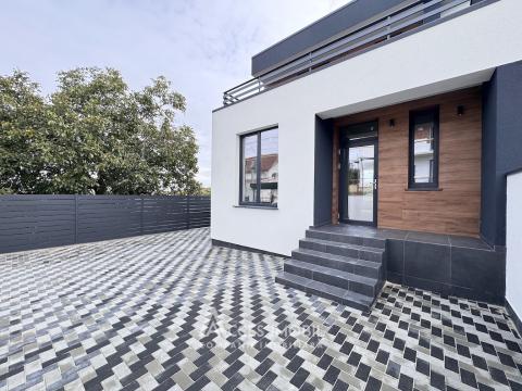 Duplex în 3 niveluri! Durlești, str. Mitropolit Dosoftei, 3 camere + living, 175m2 + 2 ari. Varianta albă!: 1