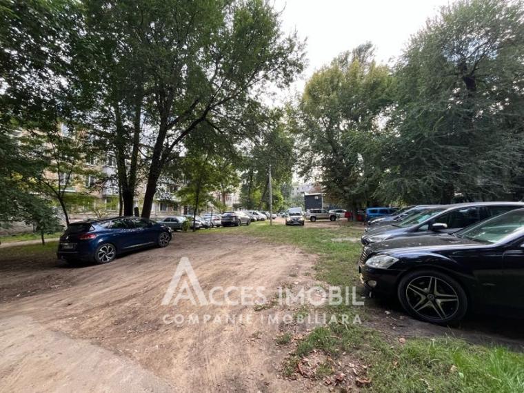 Botanica, str. Pandurilor, 2 camere + living. Euroreparație! Încălzire centralizată!: 12