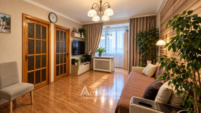 Buiucani, Calea Iesilor street, 3 rooms + living!: 4