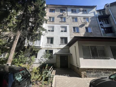 Рышканы, ул. Николае Димо, 1 комната. Cередина дома!: 9