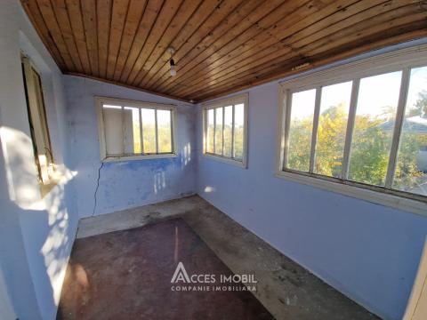 Вилла в 2 уровня! Яловены, 2 комнаты + гостиная, 50м² + 8 соток сельхозземли. Средний ремонт!: 3