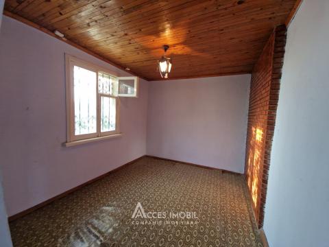Вилла в 2 уровня! Яловены, 2 комнаты + гостиная, 50м² + 8 соток сельхозземли. Средний ремонт!: 1