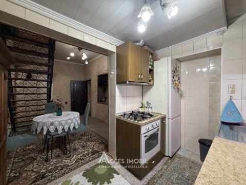Дом/коттедж в 2 уровня! Центр, ул. Сф. Андрей, 3 комнаты + гостиная, 110м². Средний ремонт!: 9