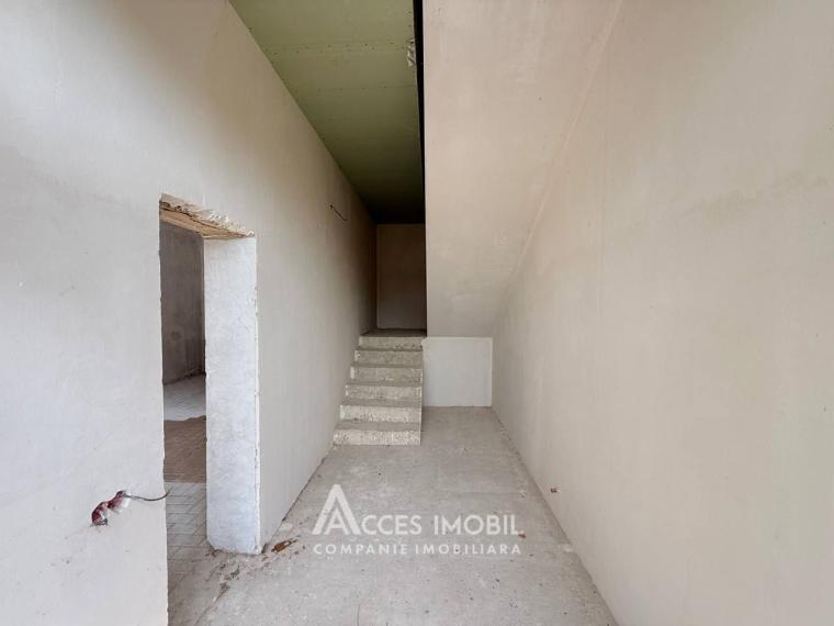 Casă tip Cottage în 3 niveluri! Sîngera, str. Salcîmilor, 3 camere + living, 180m2 + 3 ari. Varianta albă!: 6