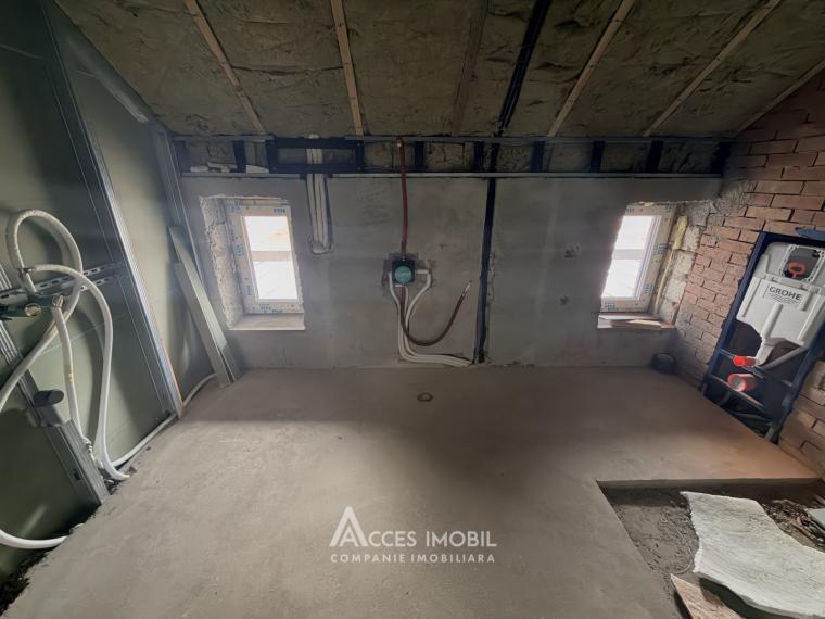 Casă în 2 niveluri! Ghidighici, str. Miorița, 4 camere + living, 300m² + 7 ari. Varianta albă!: 4