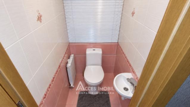 Botanica, Hristo Botev street, 1 room + living room. Central heating! Middle position!: 13