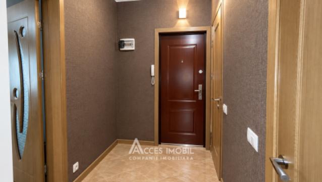 Botanica, Hristo Botev street, 1 room + living room. Central heating! Middle position!: 10
