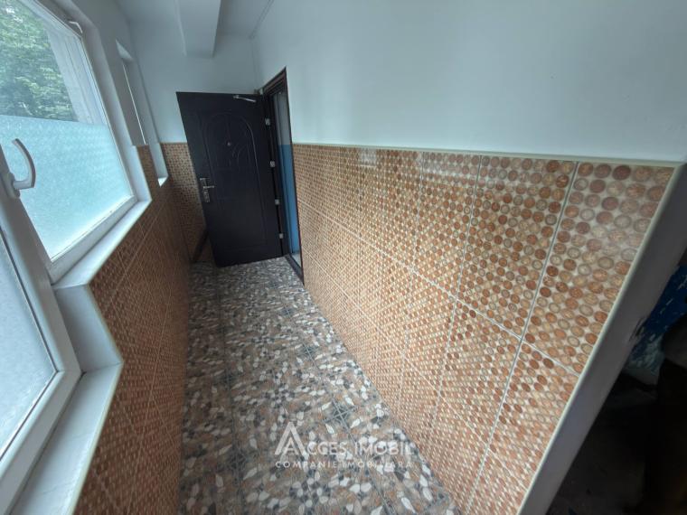 Botanica, Dacia Blvd, 2 rooms. Series 143! Middle location!: 8