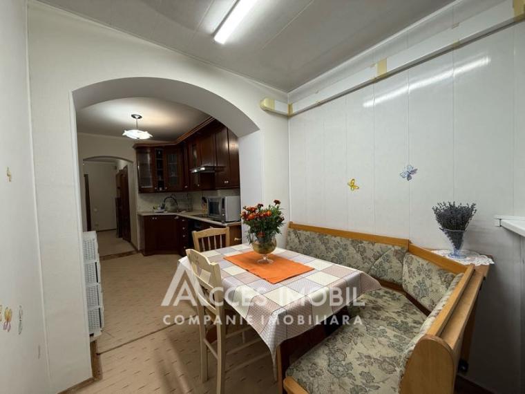 Chirie! Centru, str. Romană, 3 camere + living. Euroreparație!: 8