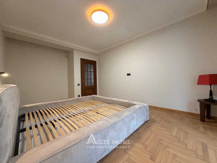 Townhouse with 3 levels! Botanica, Valea Crucii Street, 4 rooms + living room, 400m2 + 3 ares.: 4