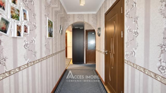 Straseni, Stefan cel Mare si Sfint Street, 4 rooms. Series 102! Autonomous heating!: 6