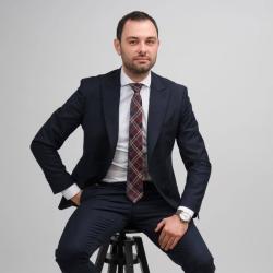 Agent imobiliar: Ștefan Prodan