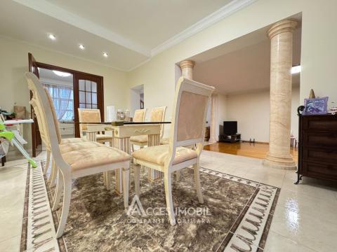 Chirie!TownHouse în 3 niveluri! Botanica, str. Valea Crucii, 300m2 + 3ari! Euroreparație!: 2