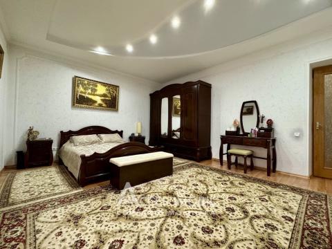 Casă în 4 nivele! Ciocana, str. Ion Dumeniuc, 450m2 + 6 ari! Euroreparație!: 8