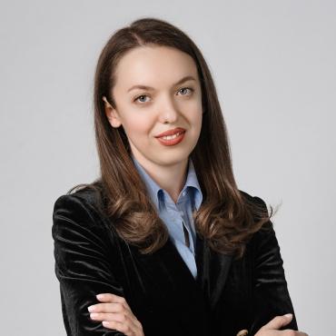 Agent imobiliar: Alina Burlacu