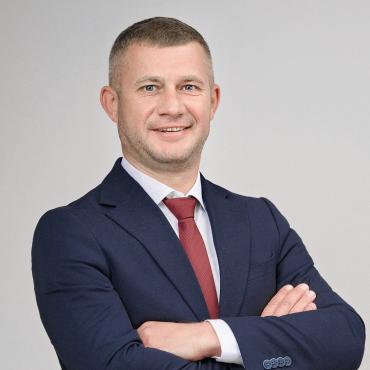 Agent imobiliar: Victor