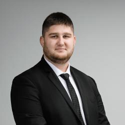 Agent imobiliar: Nicu Sîrghi