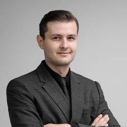 Agent imobiliar: Radion Zelionîi