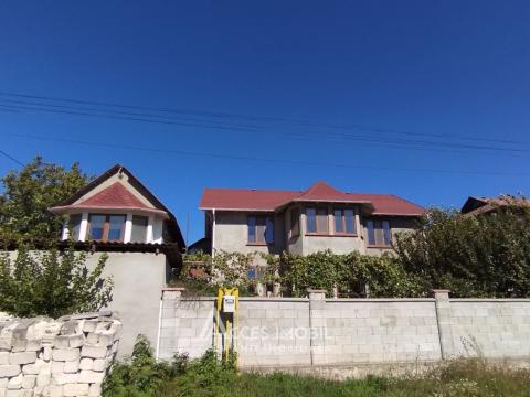 Case de vânzare în Chișinău: Grătiești,str. Sfânta Treime