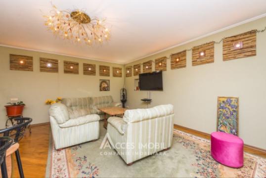 Rascani, Florilor street, 2 rooms + living. Euro Repair!: 2